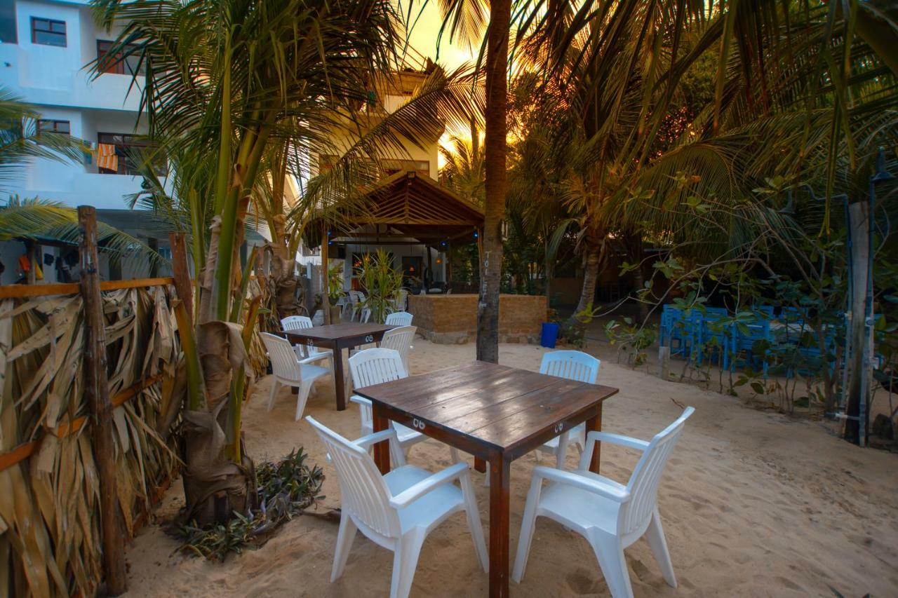 The Surf Access Guest House Аругам Экстерьер фото