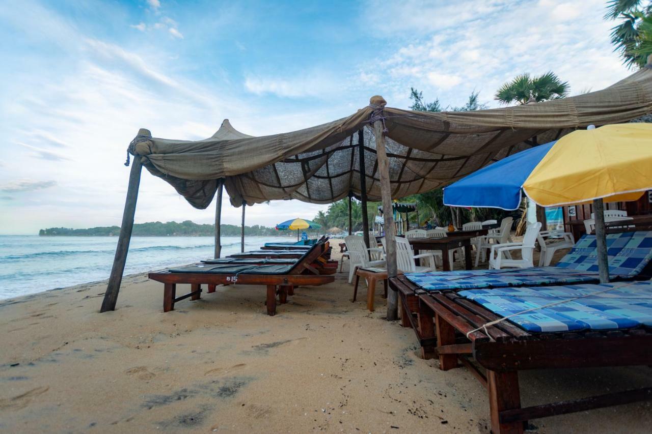 The Surf Access Guest House Аругам Экстерьер фото